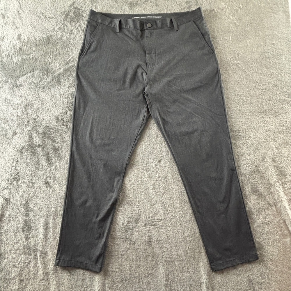 Rhone Commuter Pant Classic Fit Mens 38x30 Gray Performance Chino Style 101576